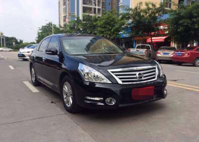 定點接送，推薦車型：日產天籟